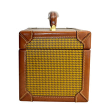 Load image into Gallery viewer, 1995 Vintage Ghurka Marley Hodgson Train Case No. 520 Derby Plaid