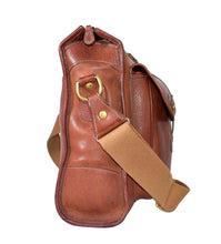 Load image into Gallery viewer, intage 1996 Ghurka Marley Hodgson No. 4 Gearpack Chestnut Vintage Leather 38 Messenger Crossbody Bag