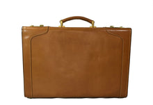 Load image into Gallery viewer, Ghurka Marley Hodgson Tremont No. 82