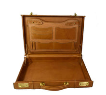 Load image into Gallery viewer, Ghurka Marley Hodgson Tremont No. 82