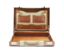 Load image into Gallery viewer, Ghurka Marley Hodgson Tremont No. 82