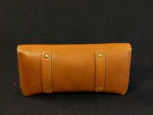 Load image into Gallery viewer, Vintage 1991 Ghurka Marley Hodgson GW140 Aviator Tan Saddle Leather Eyeglass Case
