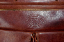 Load image into Gallery viewer, Vintage 1999 Ghurka Marley Hodgson Garrison No. 147 Chestnut Vintage Leather 38
