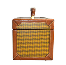 Load image into Gallery viewer, 1995 Vintage Ghurka Marley Hodgson Train Case No. 520 Derby Plaid
