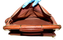 Load image into Gallery viewer, Vintage 1997 Ghurka Marley Hodgson Garrison No. 147 Chestnut Vintage Leather 38
